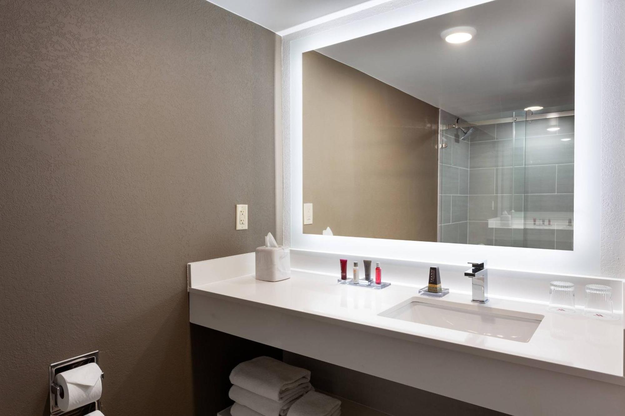 Marriott Phoenix Airport Bagian luar foto