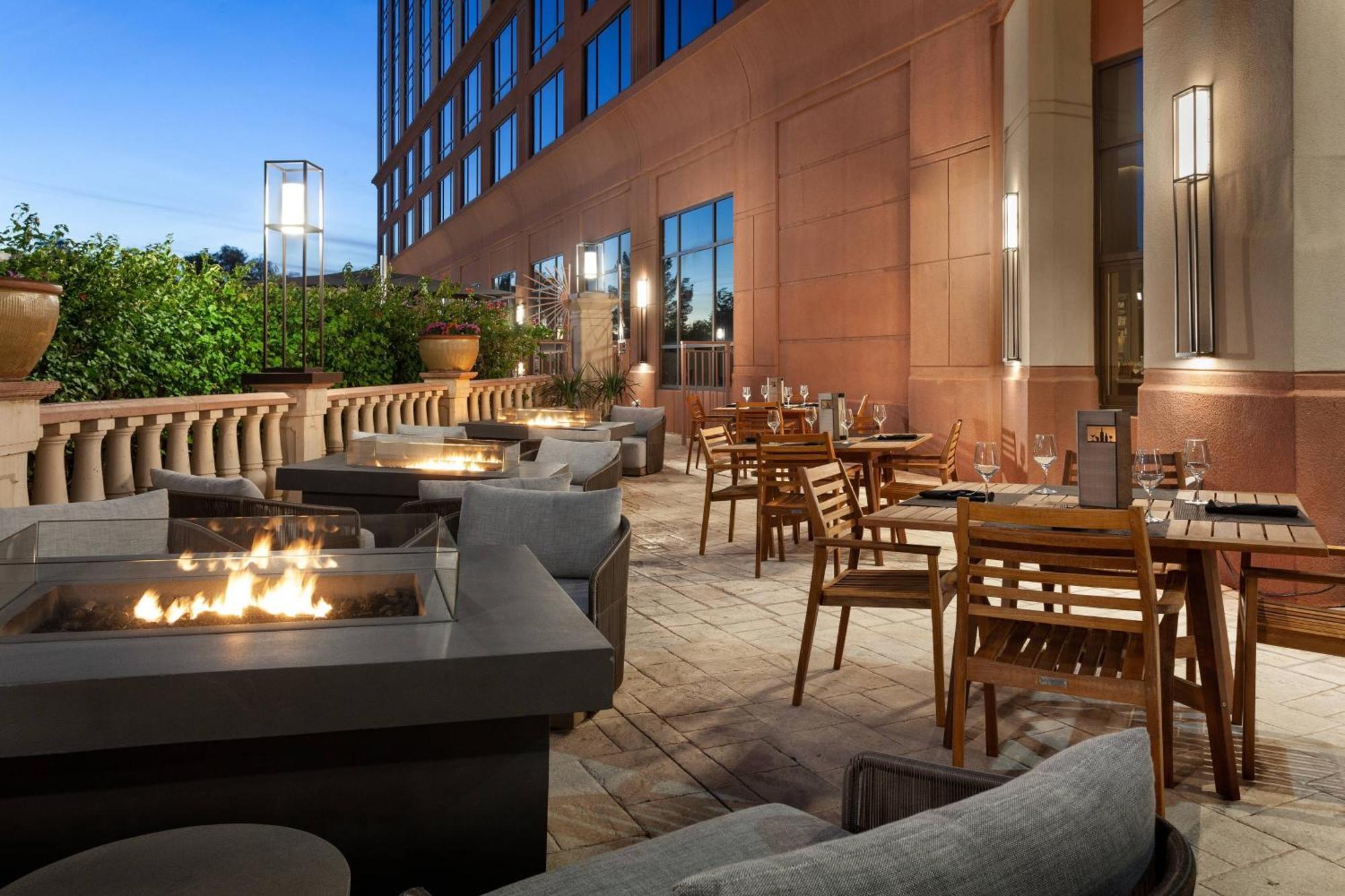 Marriott Phoenix Airport Bagian luar foto